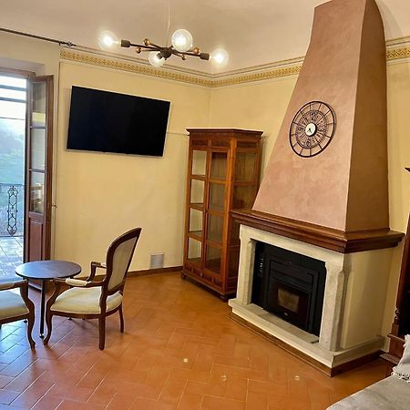Apartamento Le Volte Centro Storico Di Poppi Exterior foto