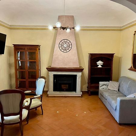 Apartamento Le Volte Centro Storico Di Poppi Exterior foto